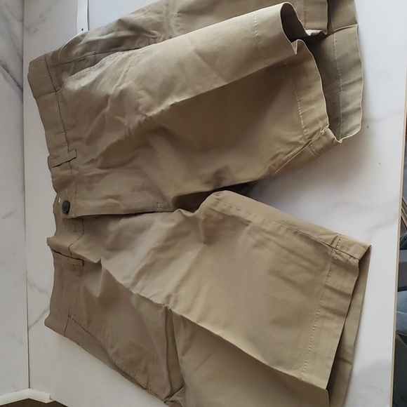 Goodthreads Slim-Fit 9" Flat-Front Comfort Stretch Chino Short Dark Khaki 32W - Picture 1 of 7